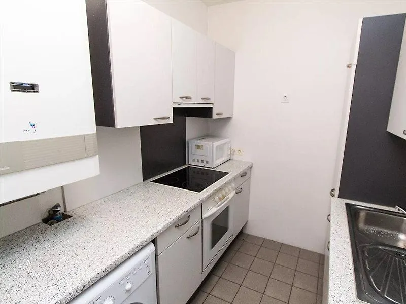 Checkvienna Lassalleestrasse Apartment 0*, Vienna
