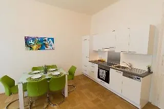 Checkvienna Lassalleestrasse Apartment Austria