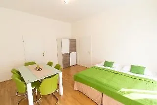 Checkvienna Lassalleestrasse Apartment Austria